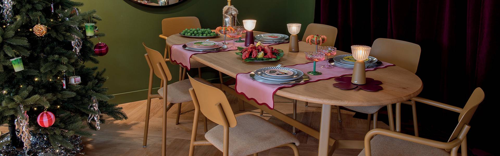 Christmas Gifts and Tableware