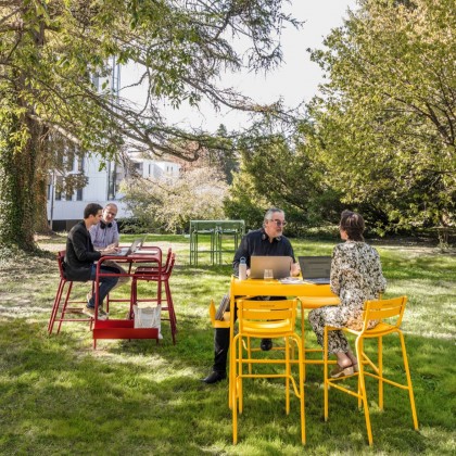 Luxembourg Work Garden Office High Table