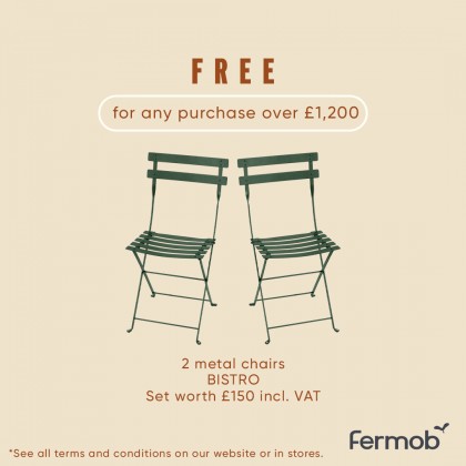 2 Bistro Metal Chairs 2 Bistro Metal Chairs